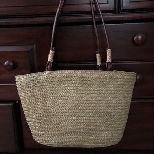 Women handbag woven pastel green
